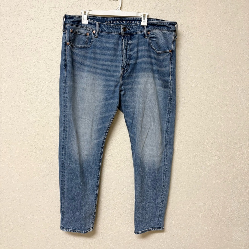 American Eagle Relaxed Slim Men’s Denim Blue Jeans Size 38x30 Flex Light Wash